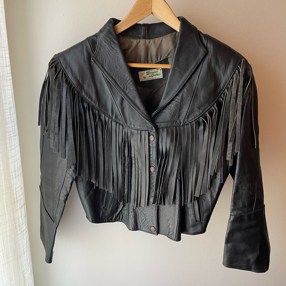 Vintage 80’s/90’s Black 100 % Leather Western Wear Fringe Jacket